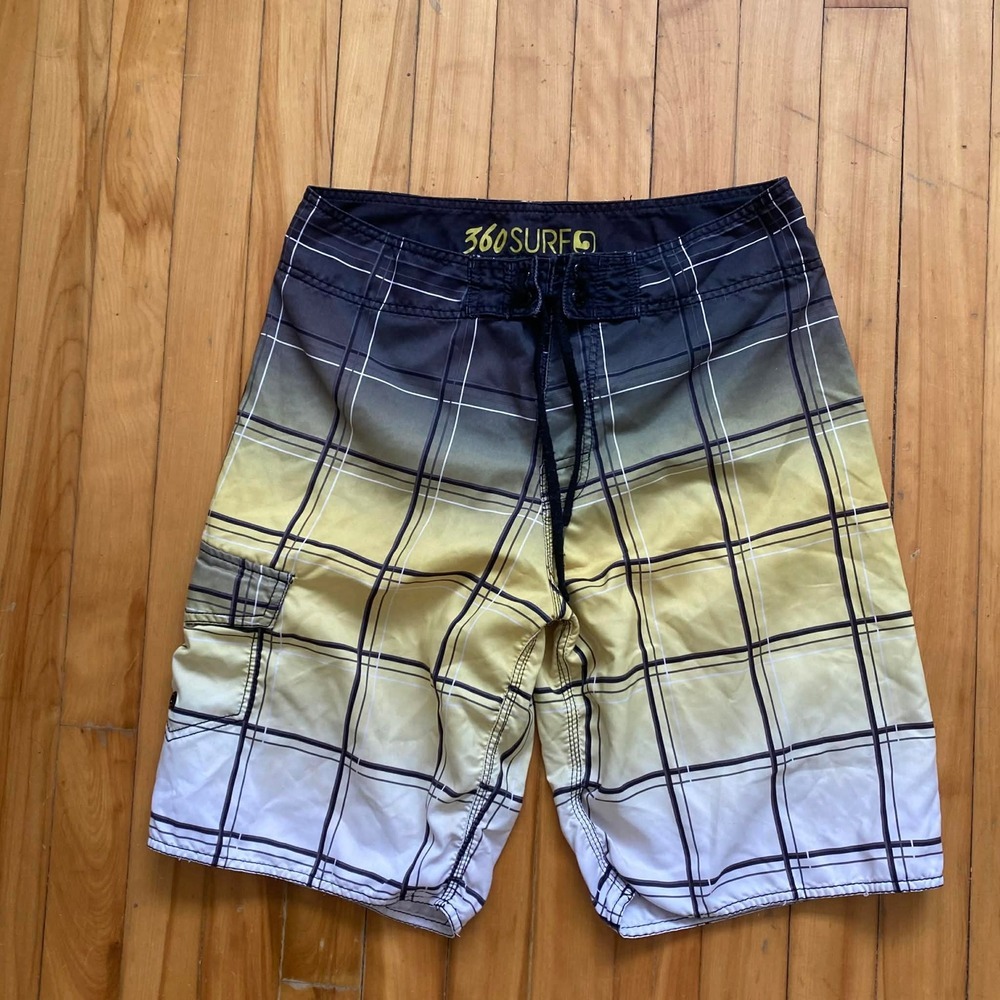 360 SURF Plaid Board Shorts Swim Trunks Men's Size 32 Gradient Yellow Black